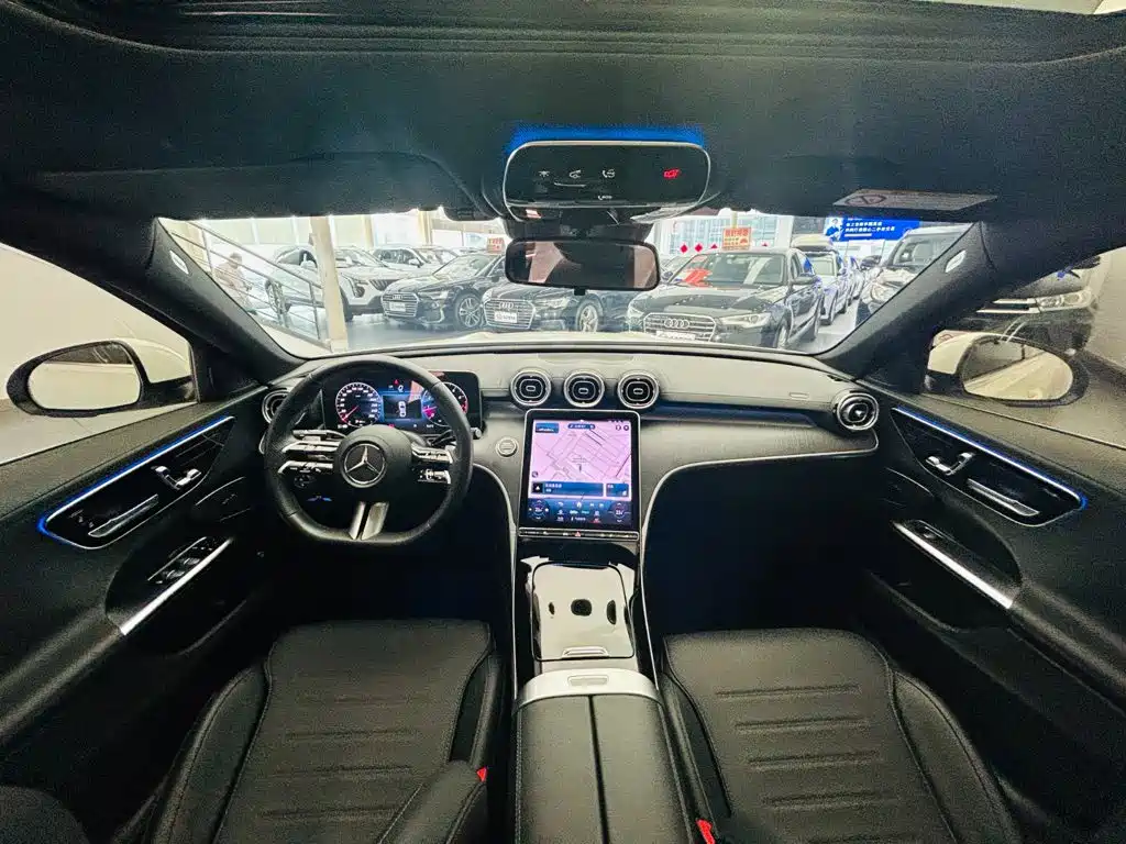 Mercedes-Benz C-Class 2023 — фото 14