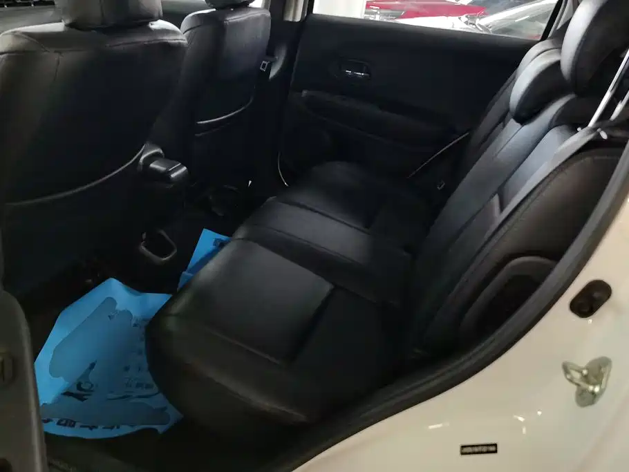 Honda Vezel 2015 — фото 11