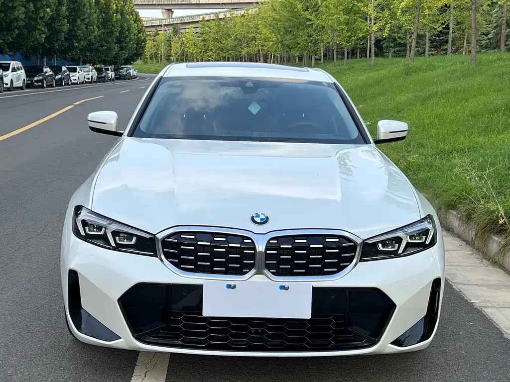 BMW 3 Series 2024