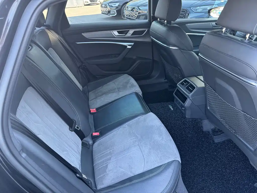 Audi A6L 2023 — фото 6