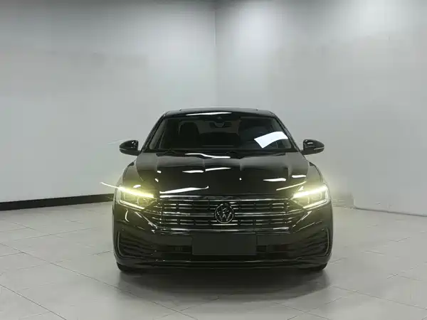 Volkswagen Sagitar 2022
