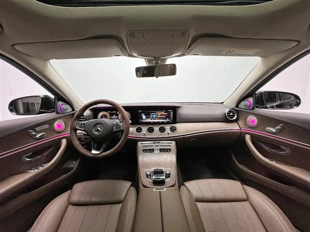 Mercedes-Benz E-Class 2018 — фото 13