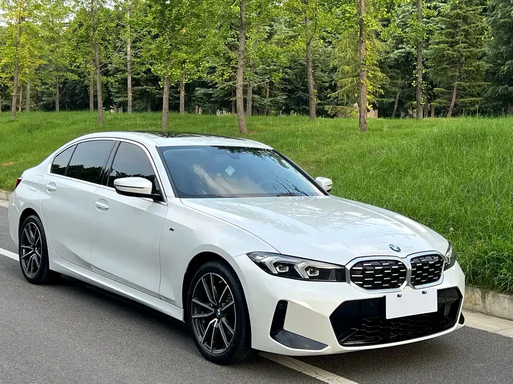 BMW 3 Series 2024