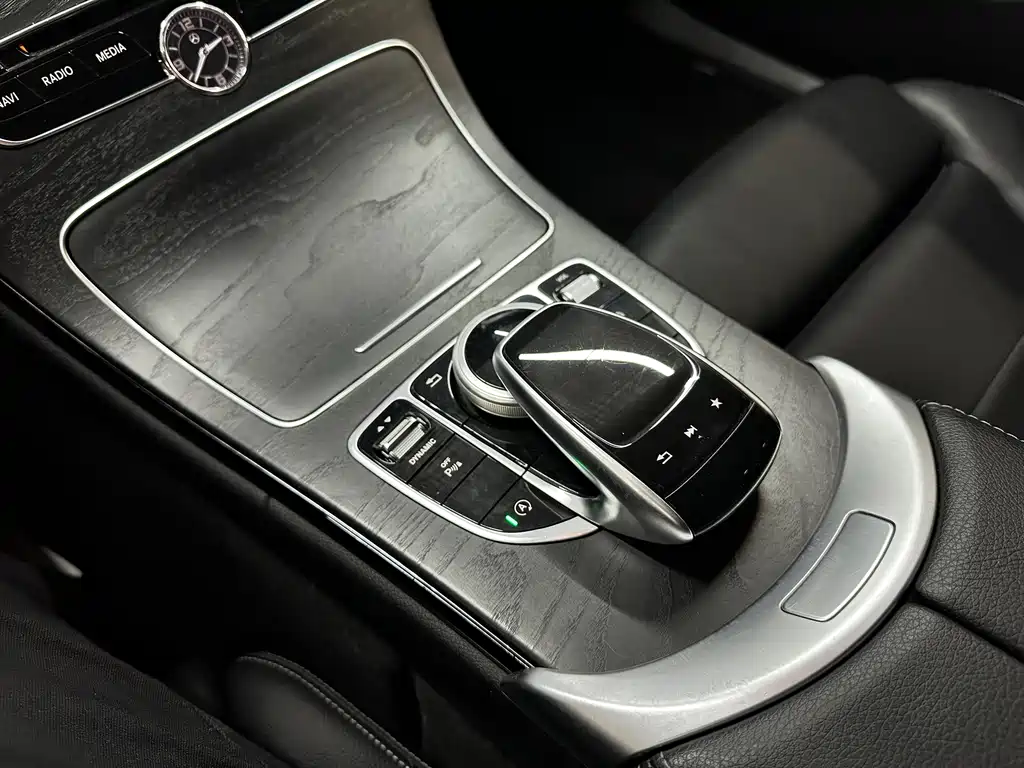 Mercedes-Benz C-Class 2018 — фото 13