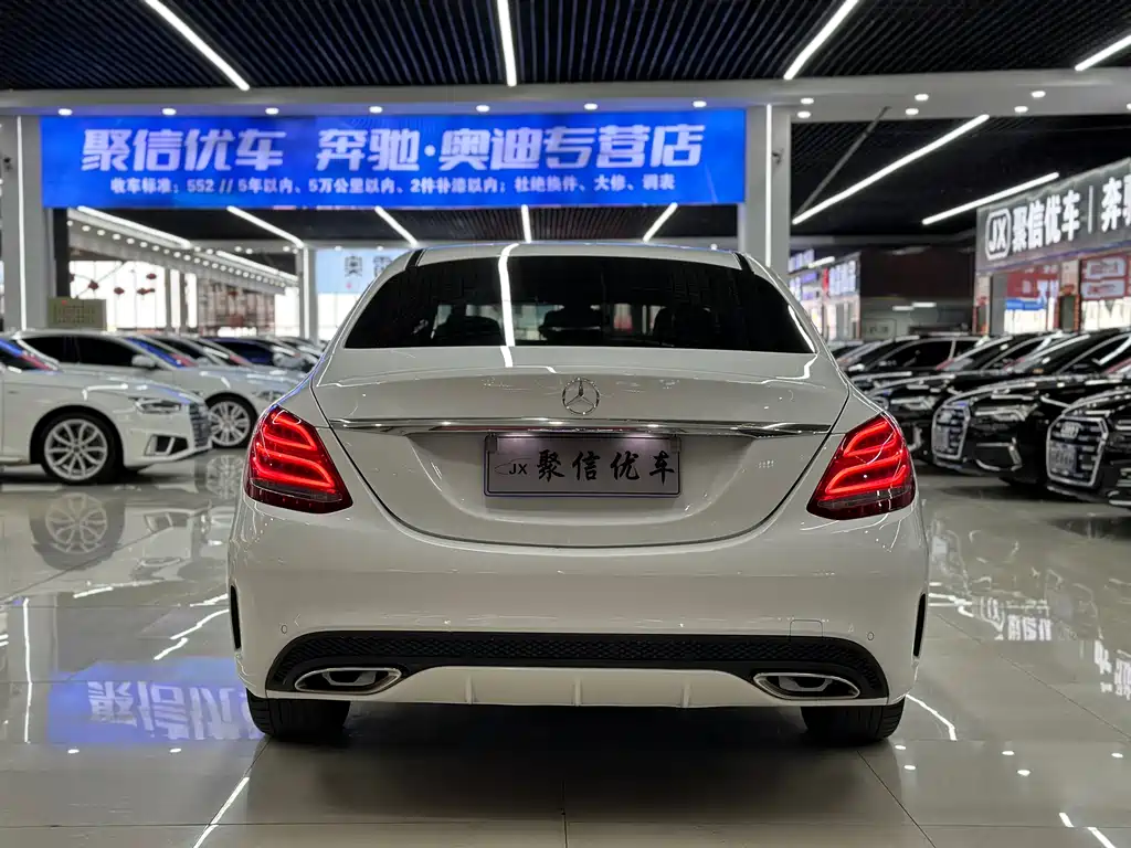 Mercedes-Benz C-Class 2018 — фото 20