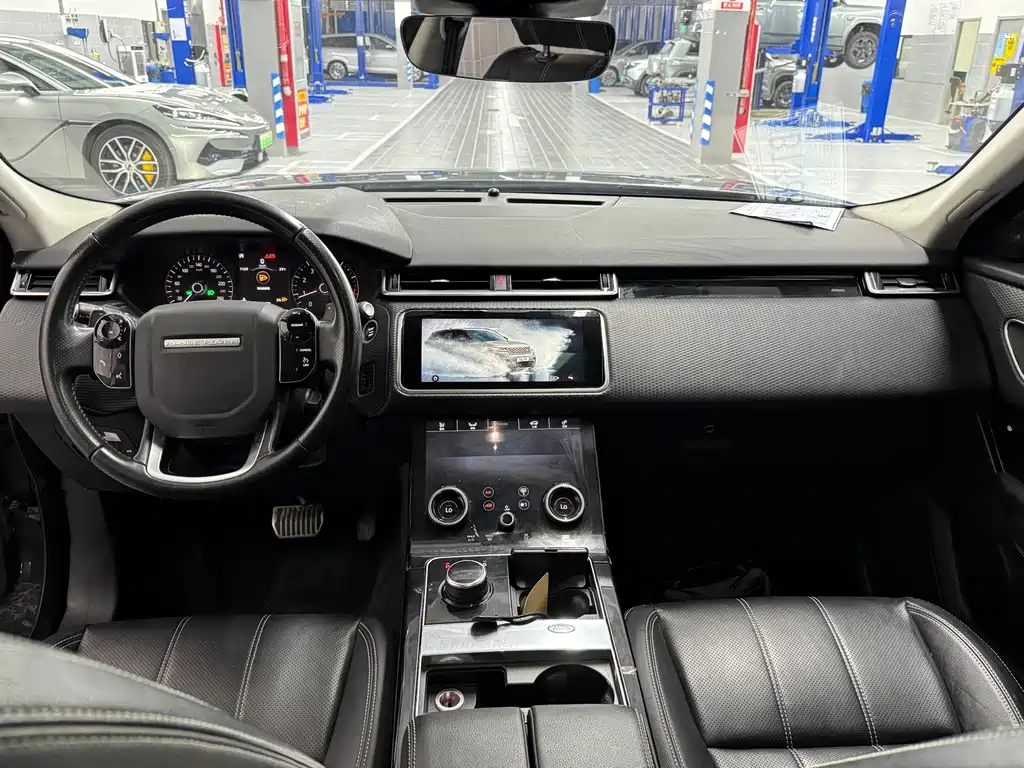 Land Rover Velar 2018 — фото 9