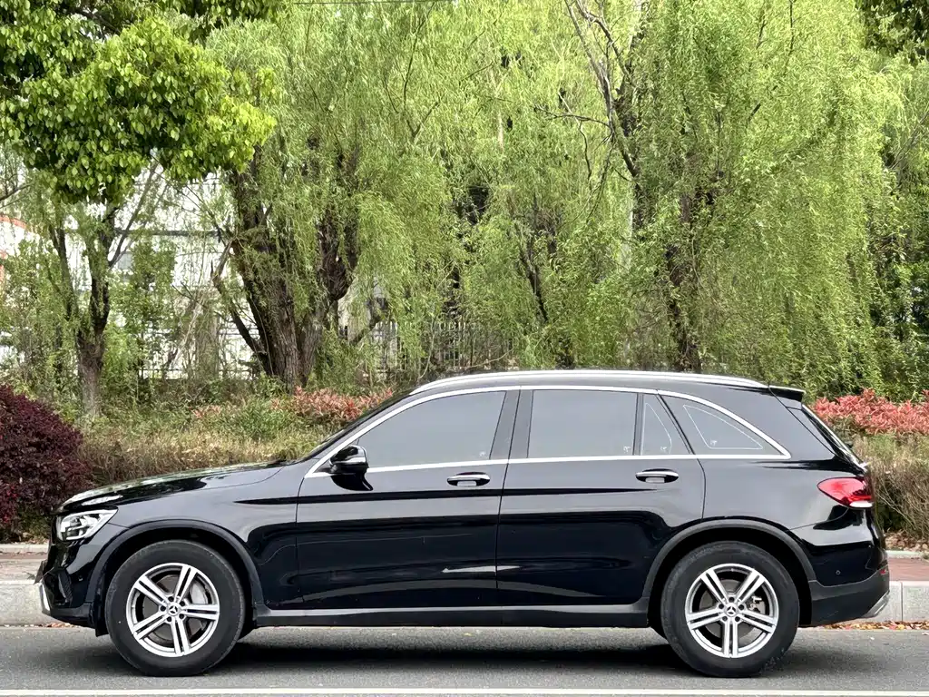 Mercedes-Benz GLC 2021