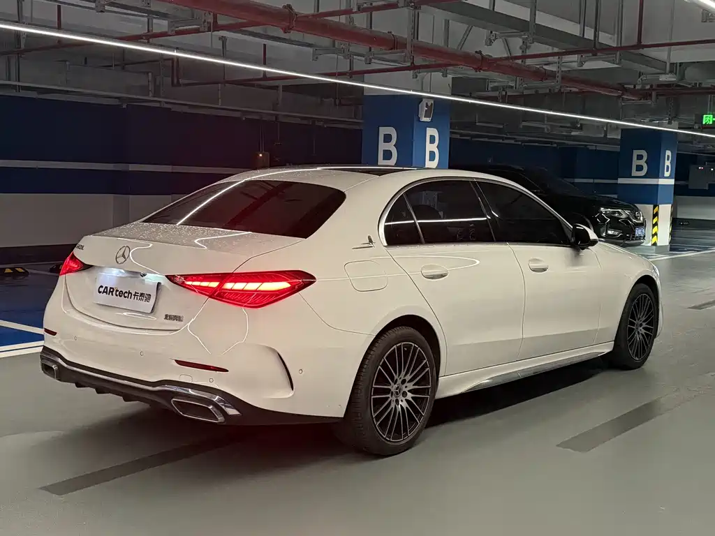 Mercedes-Benz C-Class 2023 — фото 8