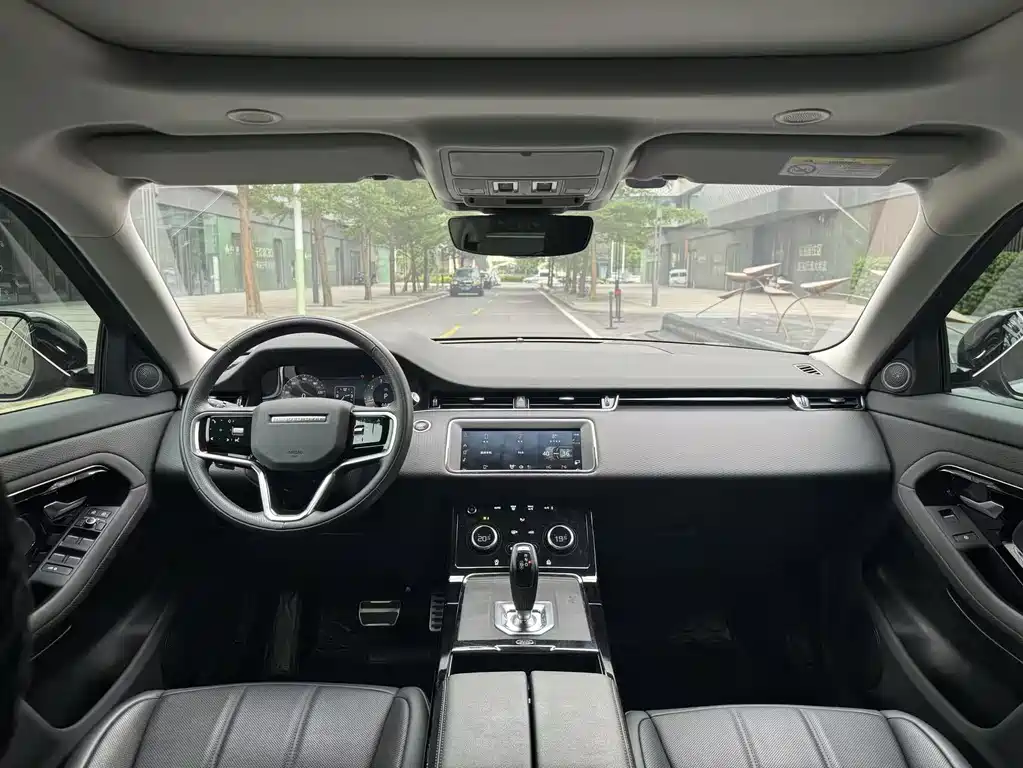 Land Rover Evoque 2023 — фото 12
