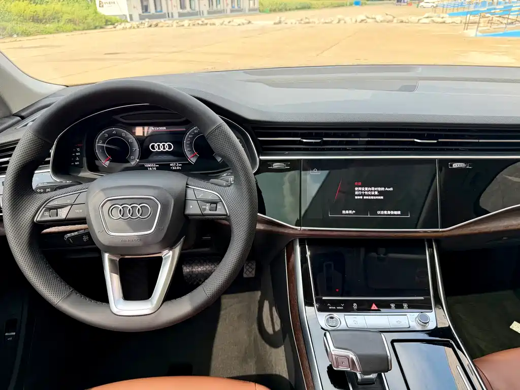 Audi Q7 2021 — фото 13