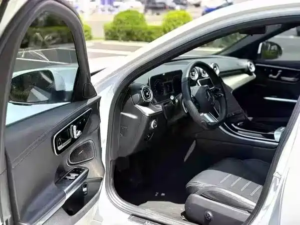 Mercedes-Benz C-Class 2023