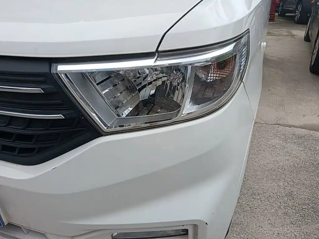 Wuling Hongguang V 2022 — фото 24
