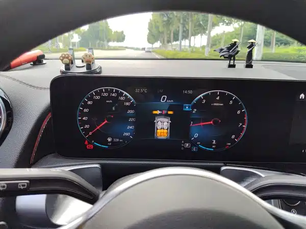 Mercedes-Benz GLB 2021