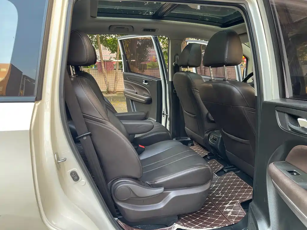 GAC Trumpchi M6 2020 — фото 13
