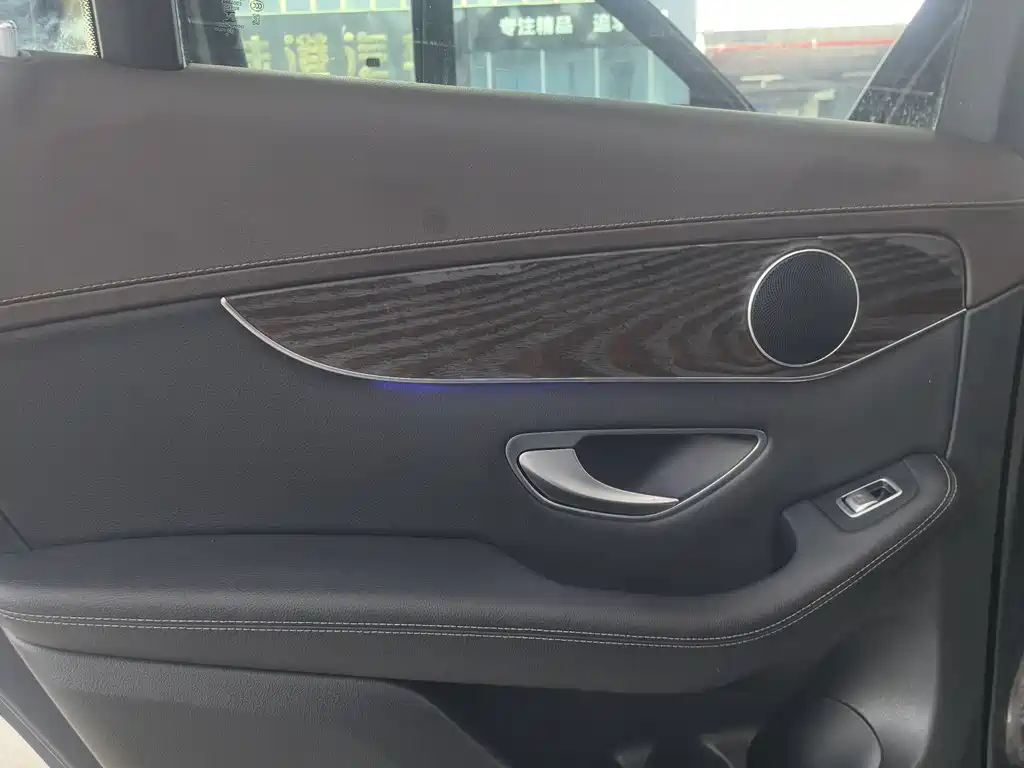 Mercedes-Benz GLC 2021 — фото 13