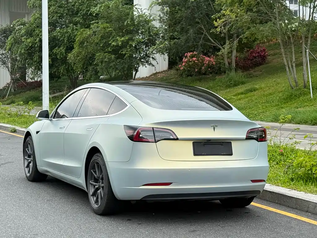 Tesla Model 3 2019 — фото 6