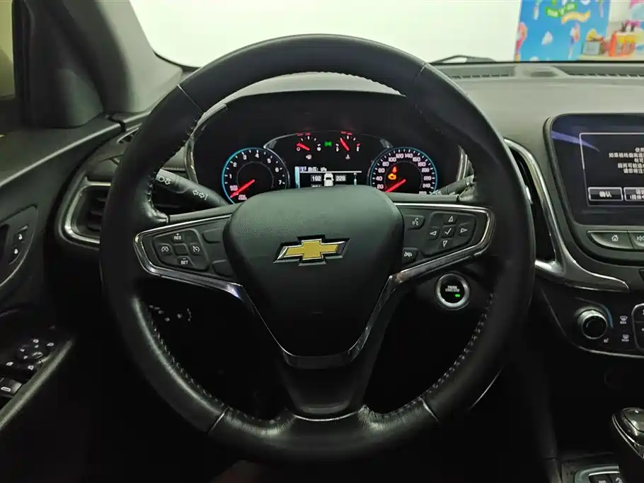 Chevrolet Equinox 2017 — фото 15