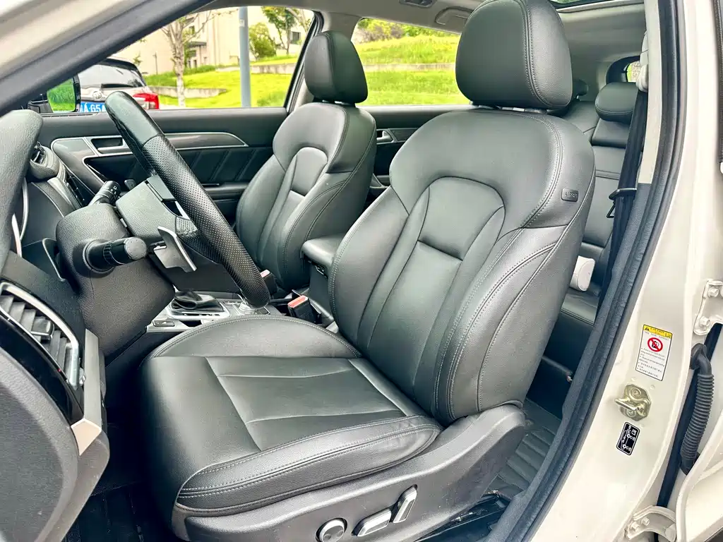 Haval H6 Coupe 2015 — фото 23