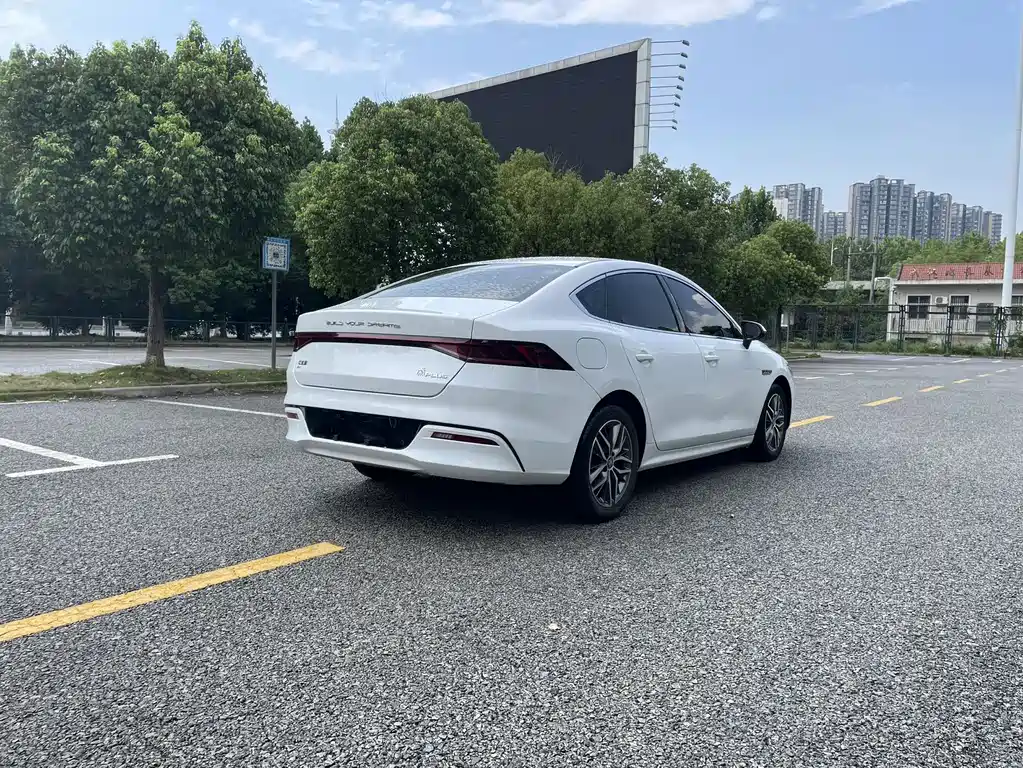 BYD Qin PLUS 2021 — фото 9