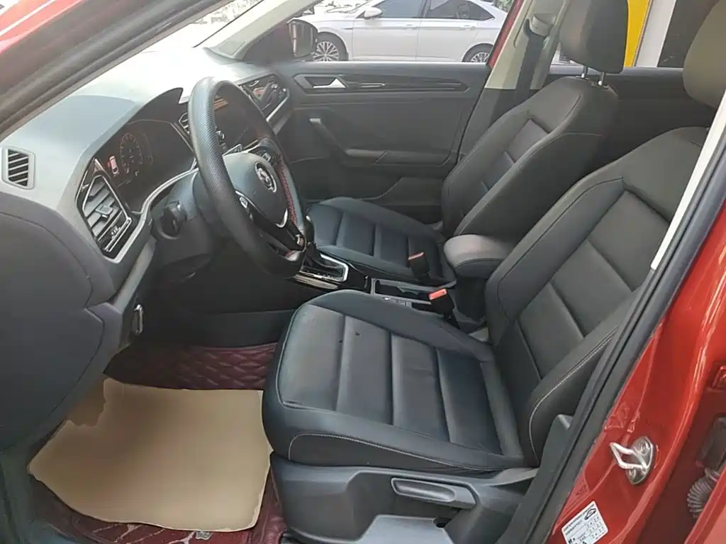 Volkswagen T-Roc 2021 — фото 15