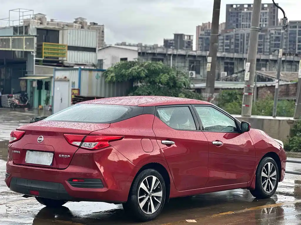 Nissan Bluebird 2018 — фото 16