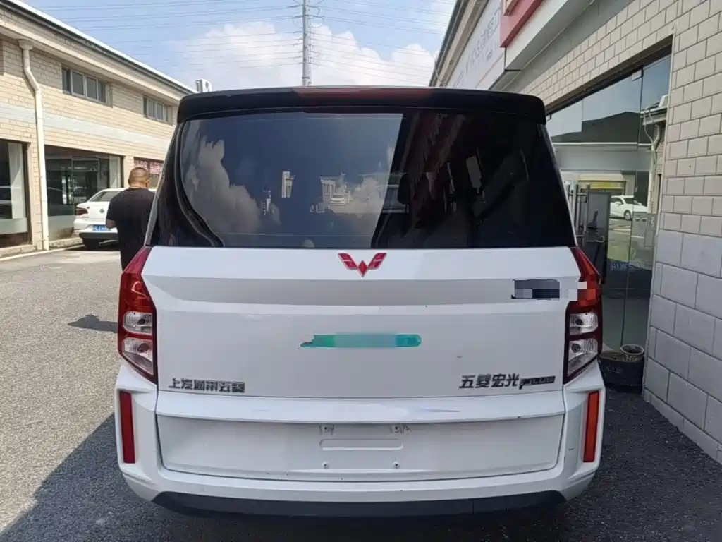 Wuling Hongguang PLUS 2024