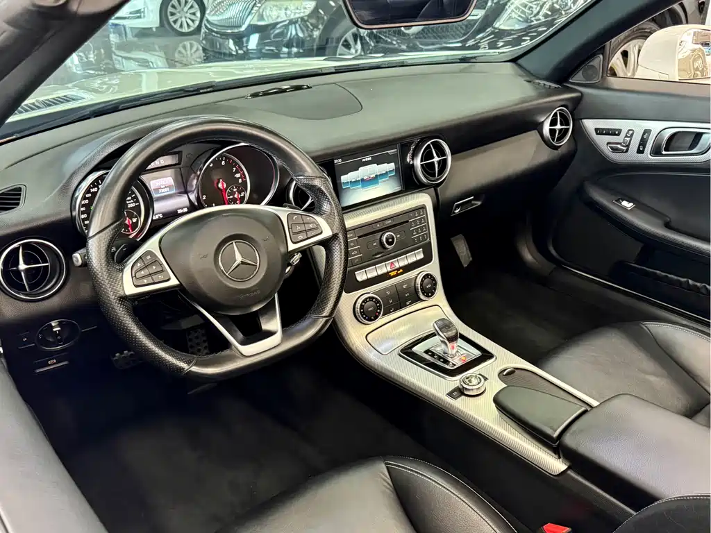 Mercedes-Benz SLC 2018 — фото 5