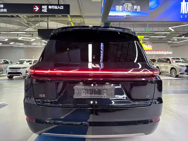 Li Auto L9 2025