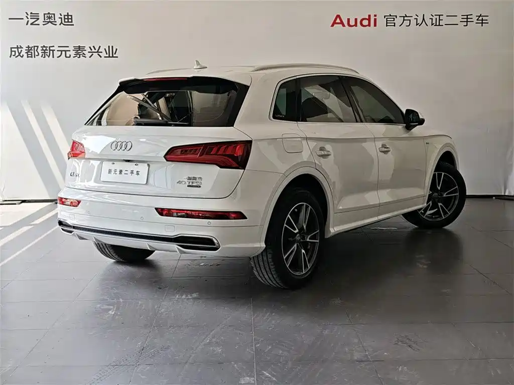 Audi Q5L 2018 — фото 4