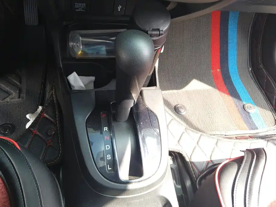 Honda Fit 2018 — фото 16