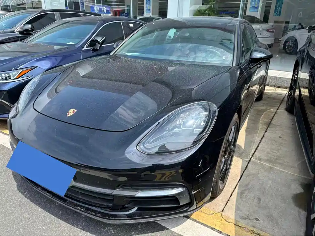 Porsche Panamera 2019