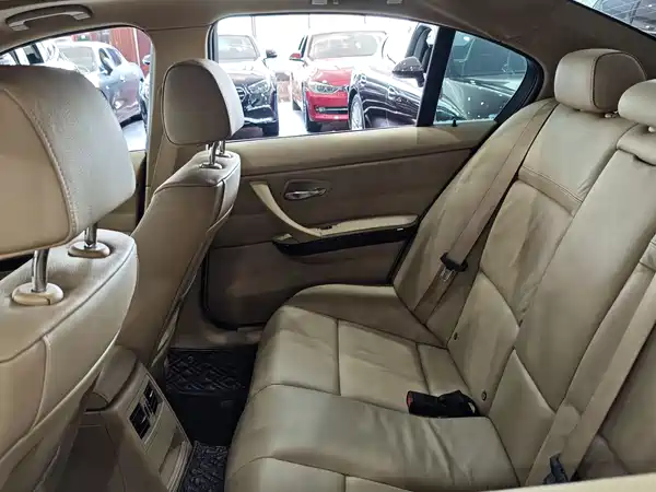 BMW 3 Series 2012