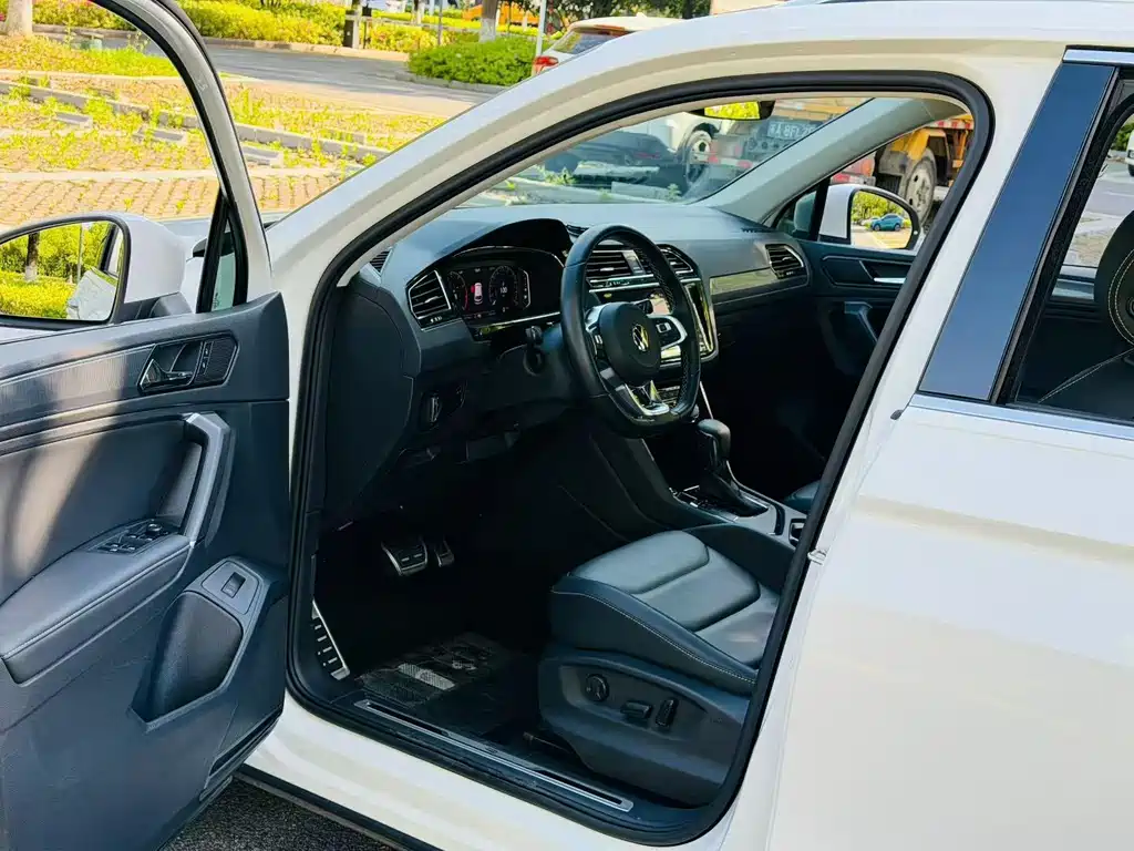 Volkswagen Tiguan L 2021
