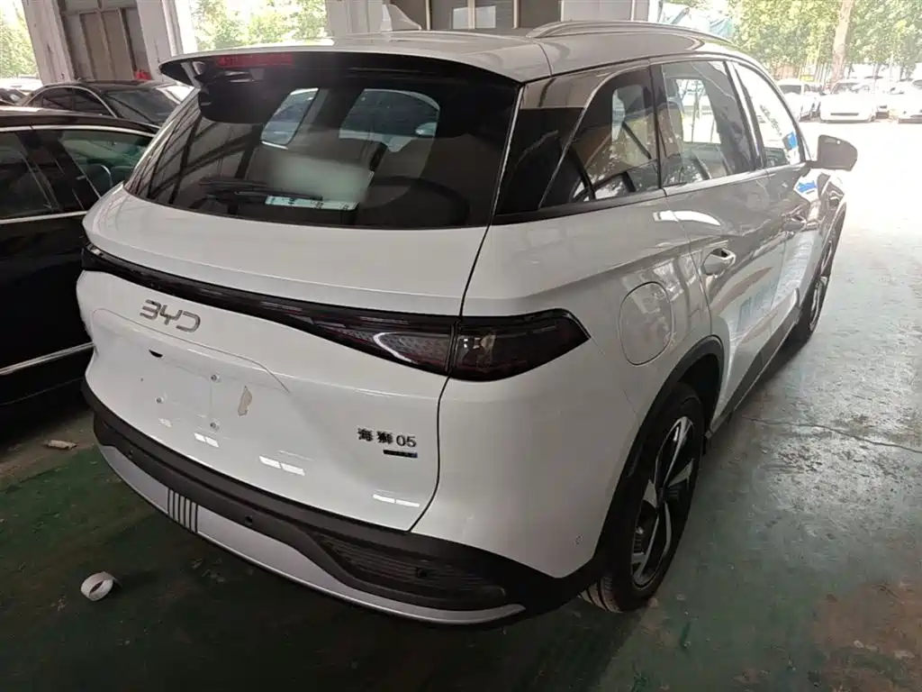 BYD Seal 05 DM-i 2025 — фото 7