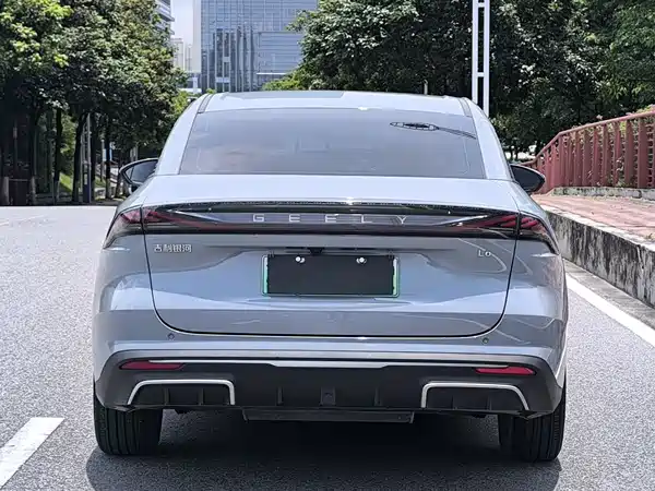 Geely Galaxy L6 2024