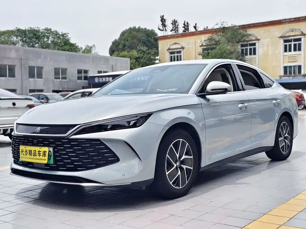 BYD Qin L 2024 — фото 1