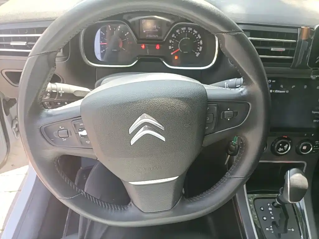 Citroën C4 Sega 2016 — фото 11