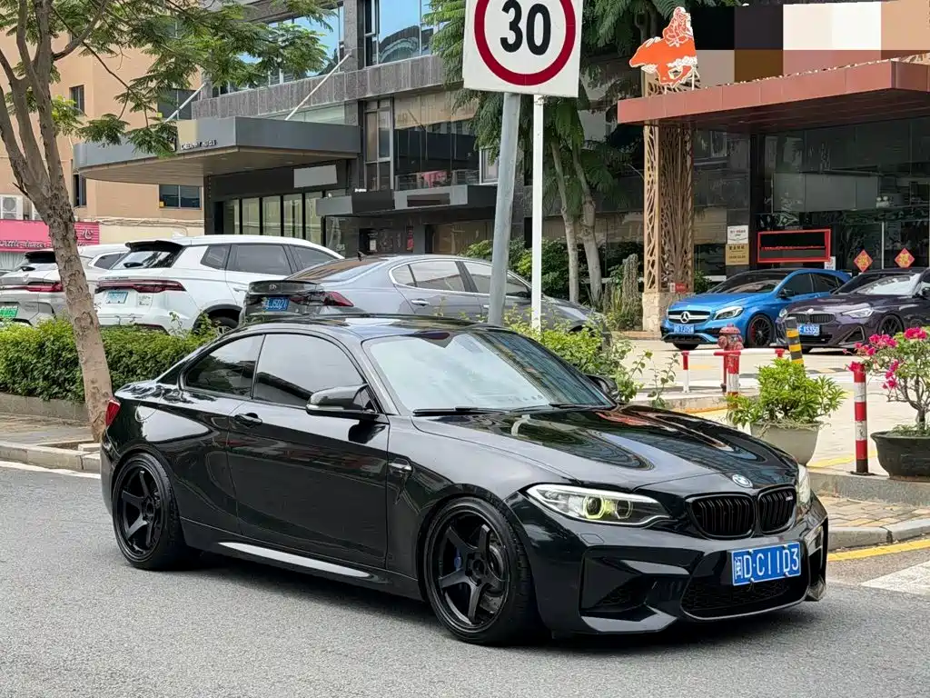 BMW M2 2018 — фото 12