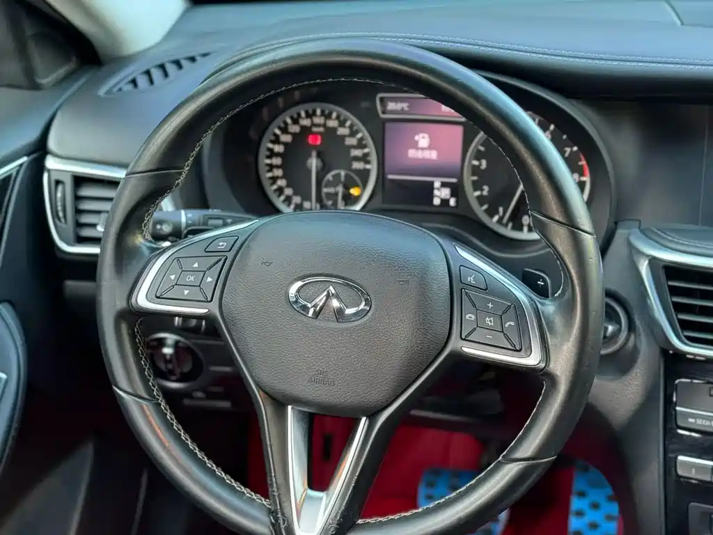 Infiniti QX30 2018
