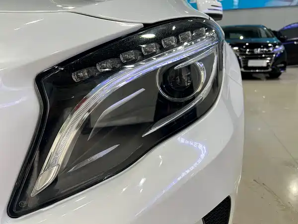 Mercedes-Benz GLA 2017