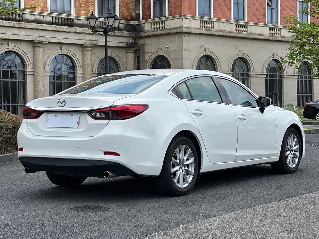 Mazda Atenza 2017 — фото 6