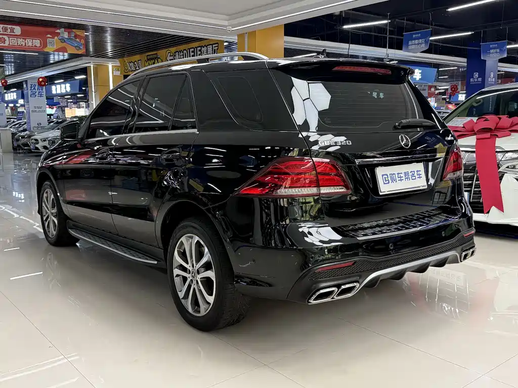 Mercedes-Benz GLE 2017 — фото 16