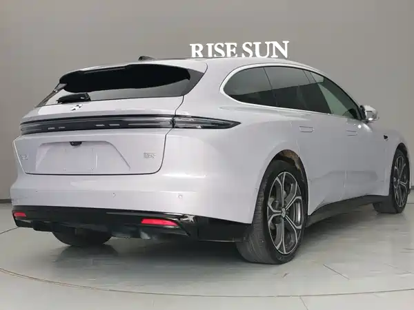 NIO ET5T 2025