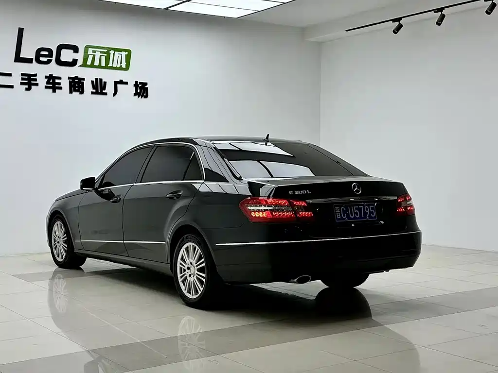 Mercedes-Benz E-Class 2013