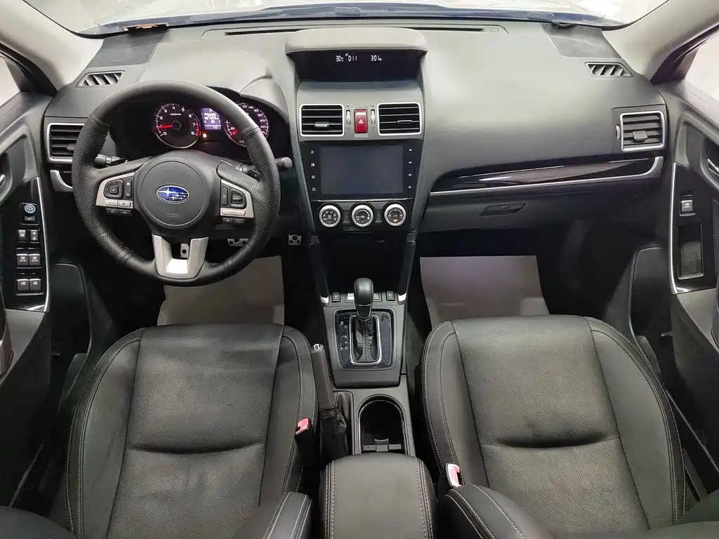 Subaru Forester 2017 — фото 13