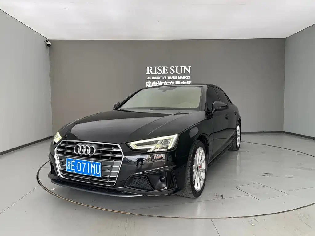 Audi A4L 2019