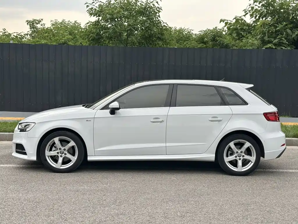 Audi A3 2020 — фото 13