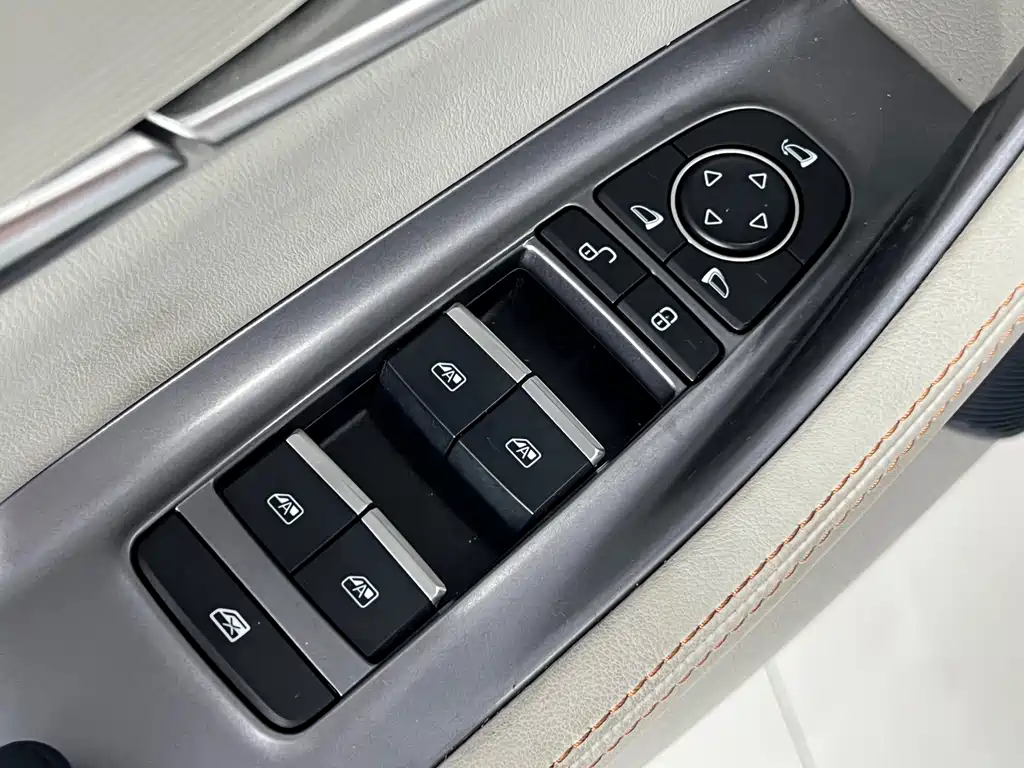 BYD Song PLUS New Energy 2024 — фото 15