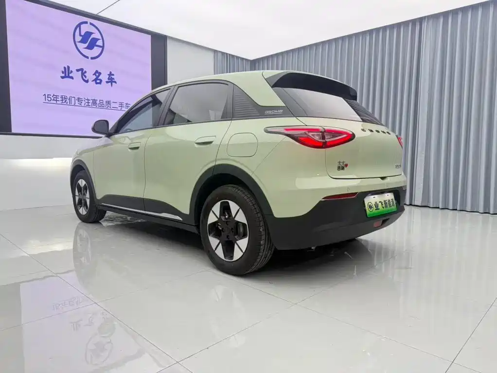 Geely Galaxy Starwish 2024 — фото 6