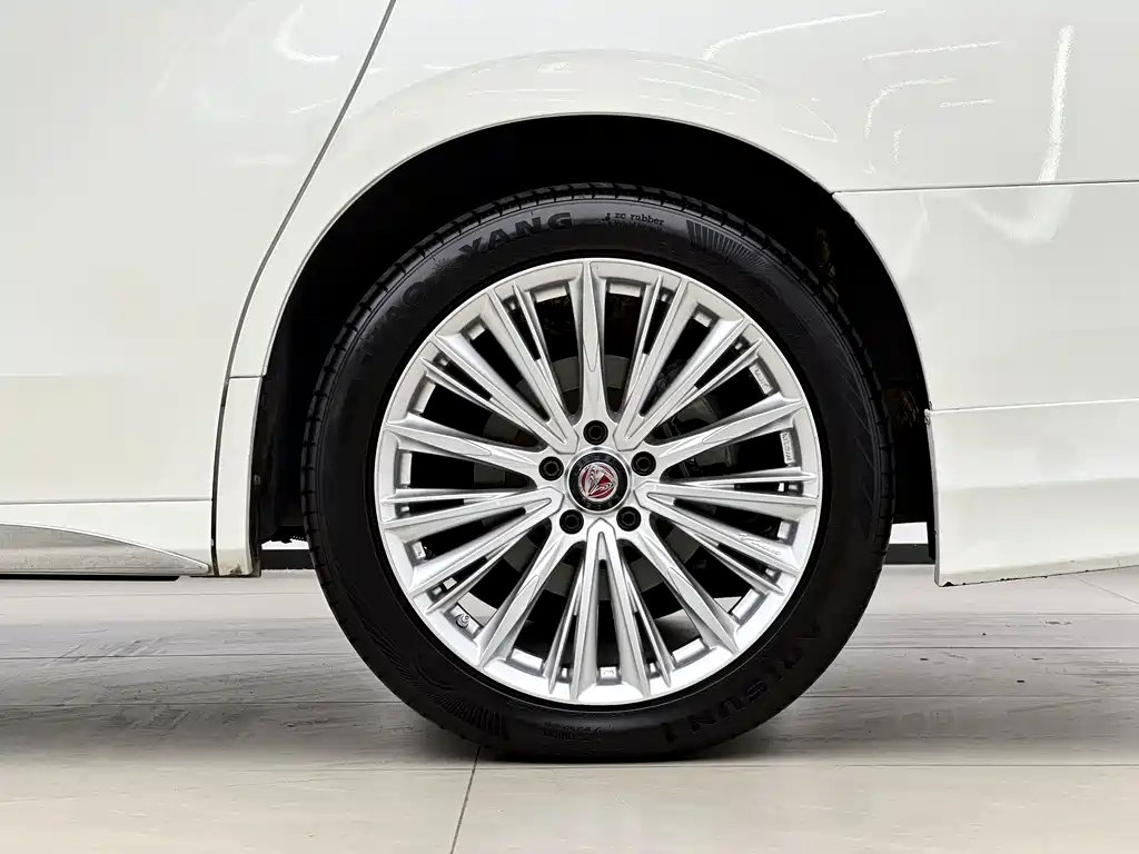 Toyota Vellfire 2019 — фото 16